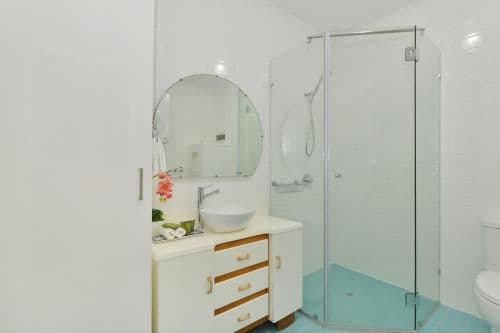 Retro Reef One-Bedroom Apartment