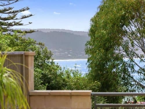 APARTMENT 23 PACIFIC APARTMENTS - sit on the deck and soak in the view APARTMENT 23 PACIFIC APARTMENTS - sit on the deck and soak in the view