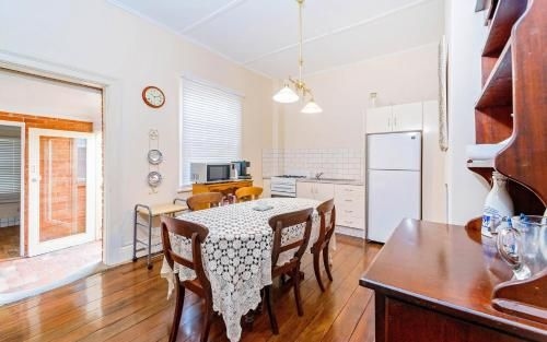 Azile 1875 Heritage Victorian Duplex1