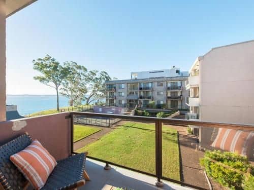 24 'The Poplars', 34 Magnus Street - views, aircon, WIFI, Netflix & Pool 24 'The Poplars', 34 Magnus Street - views, aircon, WIFI, Netflix & Pool