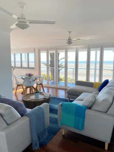 Happy Tides - Beachfront Holiday Home