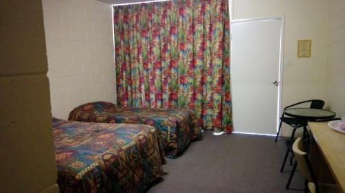 The Islands Inn Motel4