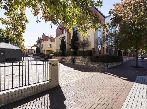Subiaco Village 183