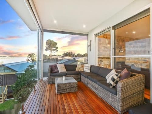 Four-Bedroom Holiday Home - River Front