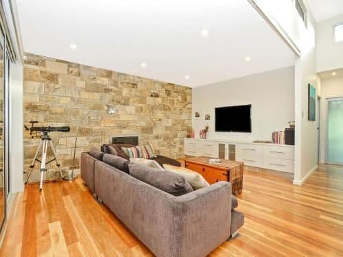 Four-Bedroom Holiday Home - River Front