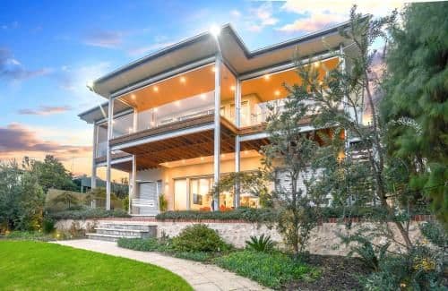 Four-Bedroom Holiday Home - River Front
