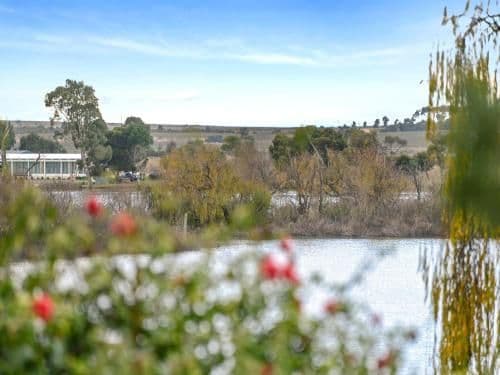 Four-Bedroom Holiday Home - River Front