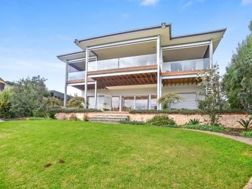 Four-Bedroom Holiday Home - River Front