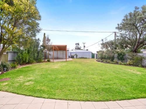 Four-Bedroom Holiday Home - River Front