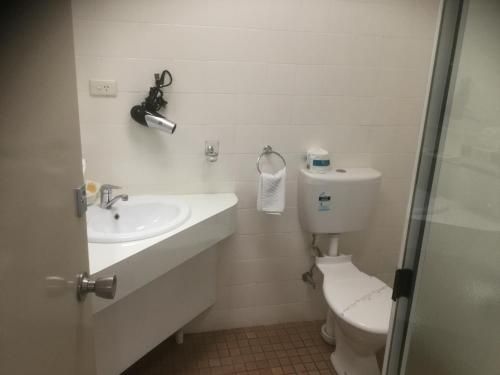 Gunsynd Motor Inn2