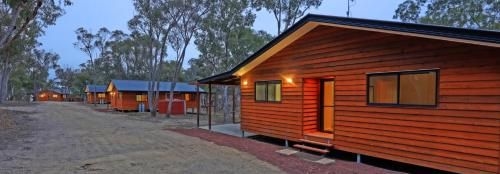 Sommerville Valley Tourist Park & Resort3