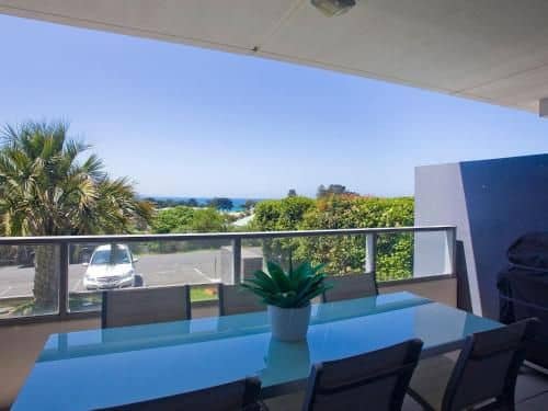Lorne Chalet Apartment 10 - Ask About Midweek Deals Lorne Chalet Apartment 10 - Ask About Midweek Deals