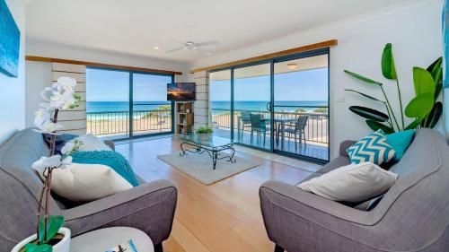 Edgewater 10