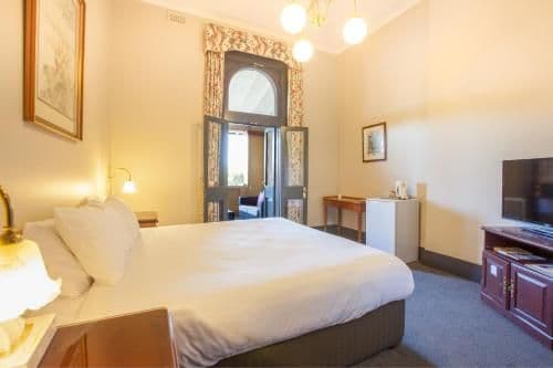 Classic Double Room with Balcony