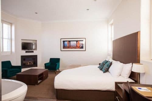Executive Tower Suite