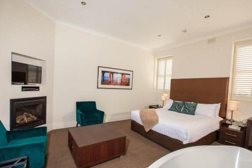 Executive Tower Suite