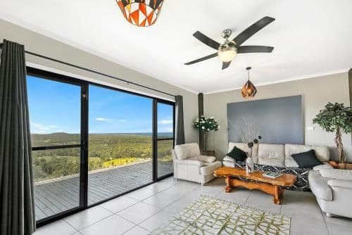 Deluxe Suite with Sea View