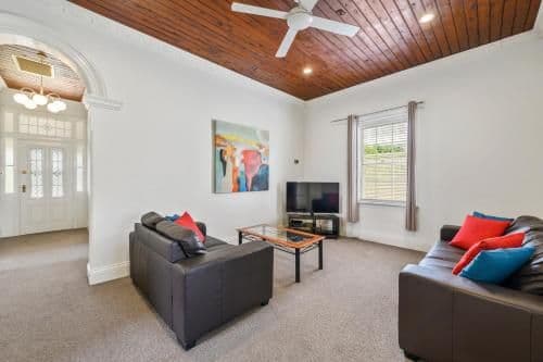 Self Contained Two-Bedroom Cottage