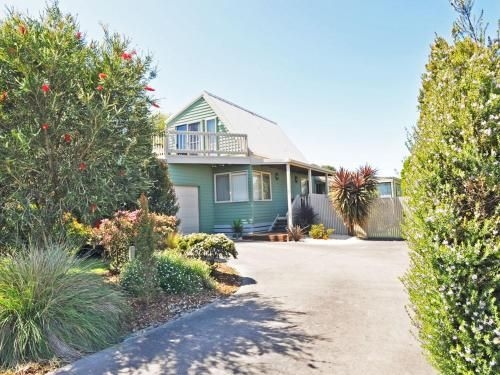 Archies Beachside Abode - Pet Friendly (Outside Only)0