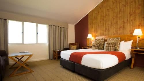 Superior Courtyard Room with King Bed
