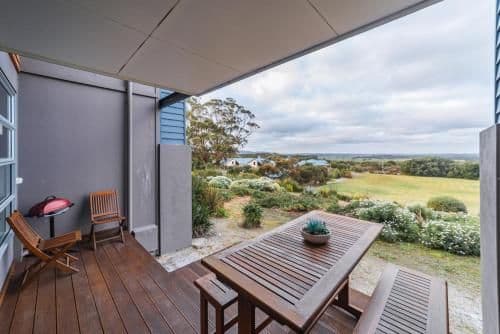 Deluxe Two-Bedroom Apartment with Spa Bath (2 Double Beds)