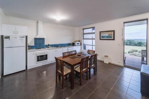 Deluxe Three-Bedroom Apartment with Spa Bath