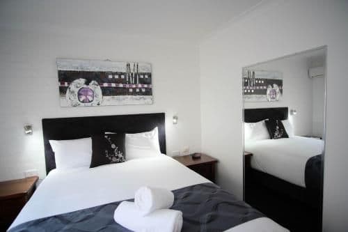 Deluxe Queen Room