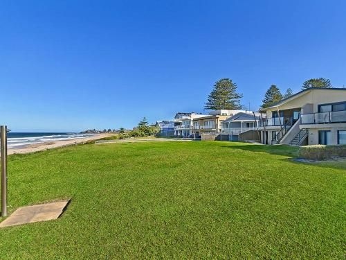 Beachfront Luxury2