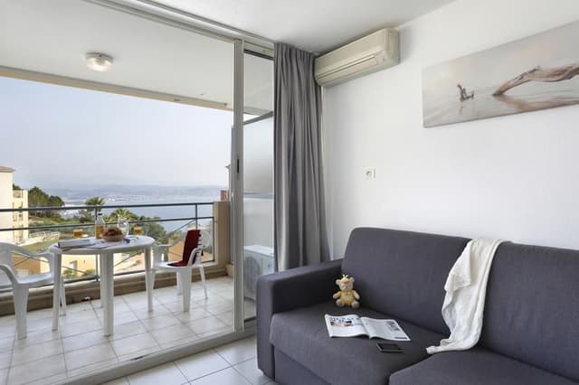 STUDIO SEA VIEW