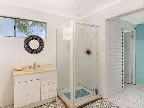 Budgewoi Cottage2