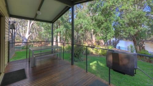 Riverfront Executive Cabin