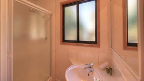 Riverfront Executive Cabin