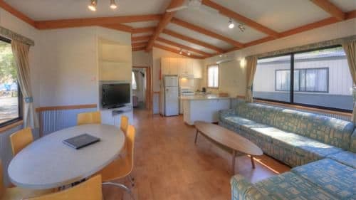 Riverfront Executive Cabin