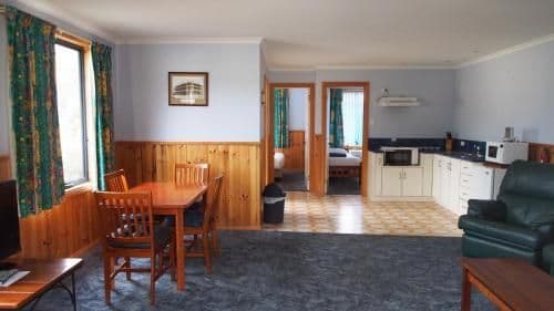 Two-Bedroom Cottage - Strahan Retreat