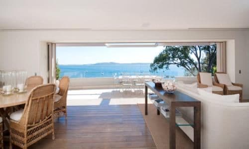 Luxury Three-Bedroom Penthouse Apartment 302