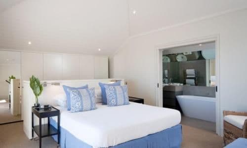 Luxury Three-Bedroom Penthouse Apartment 302