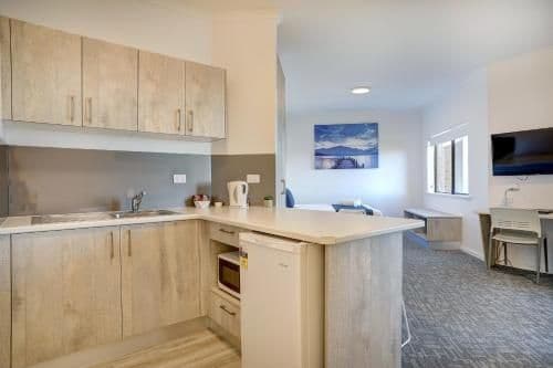 Spacious Queen and Single room