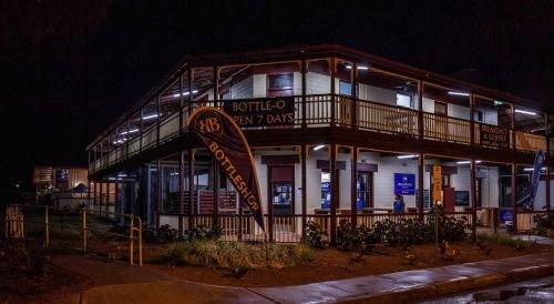 Beadon Bay Hotel4