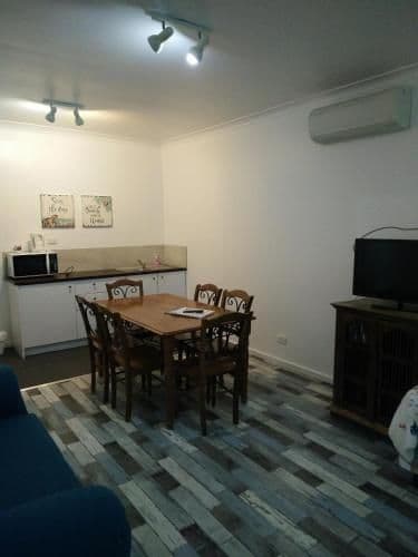 Apartment - 6 Beds