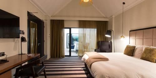 Luxe Suite