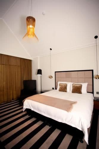 Luxe Suite