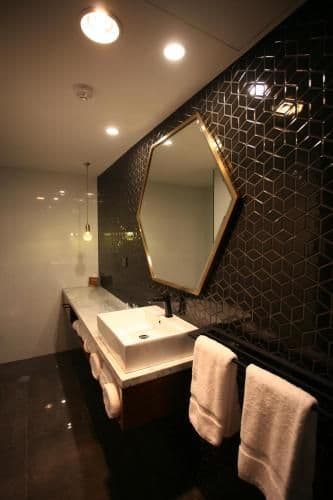 Luxe Suite