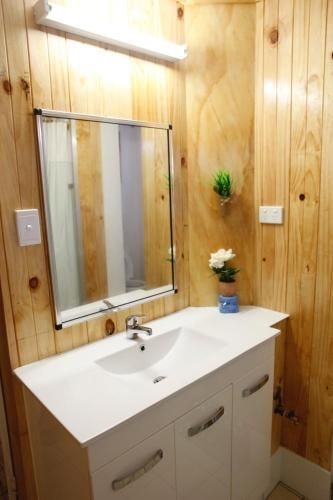 Happytourcairns sharehouse (Happytourcairns Sharehouse)1