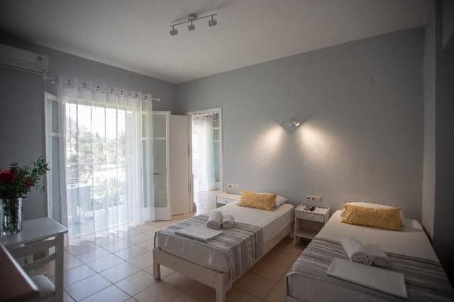 FAMILY ROOM TWO BEDROOMS