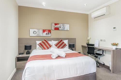 Deluxe Queen Room