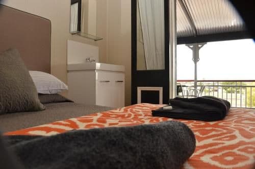 Economy Double and Single Room with Shared Bathroom and Free Welcome Drink For Two Guests