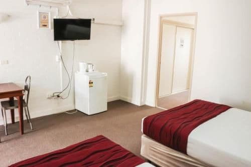 Family Queen Double Twin Room