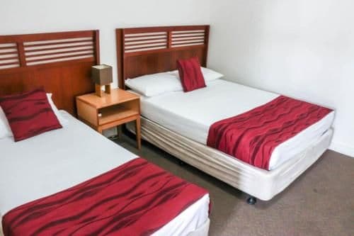 Queen Single Room
