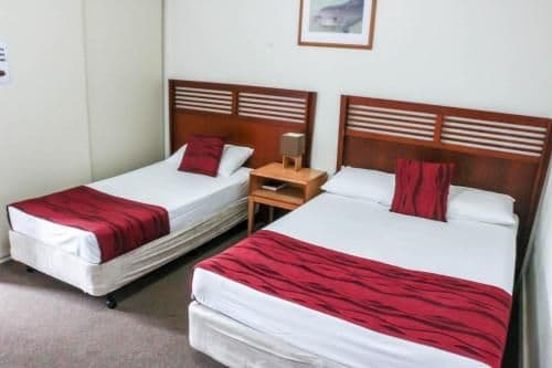 Queen Single Room