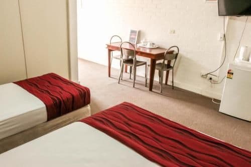 Queen Single Room